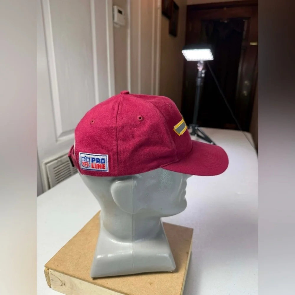 Vintage Sports Specialties Side Wave Snapback Triangle Hat Washington Redskins